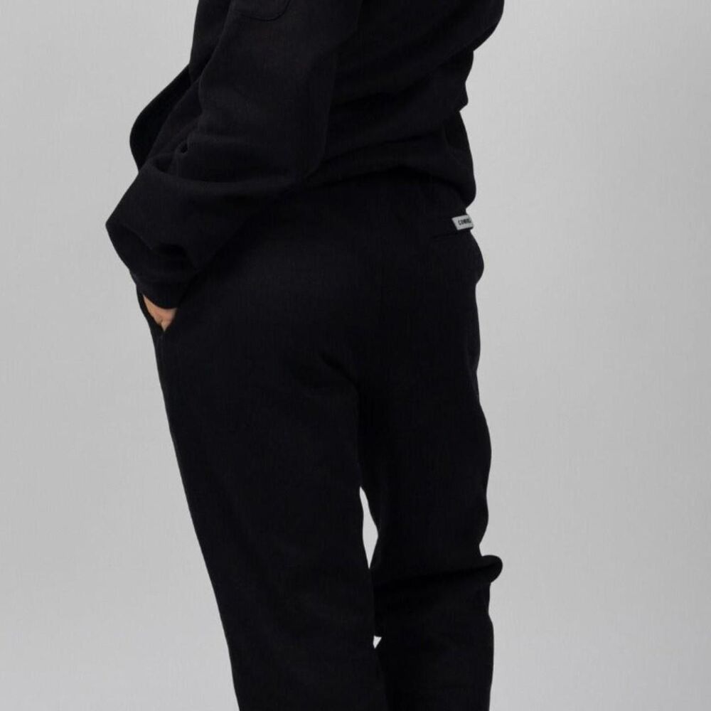Comfrt Men's Black Joggers-tracksuits